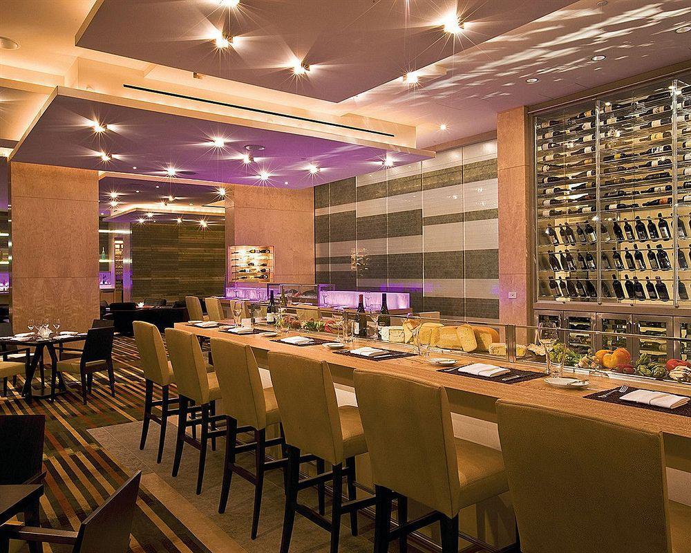 Four Seasons Hotel Seattle Restaurant photo