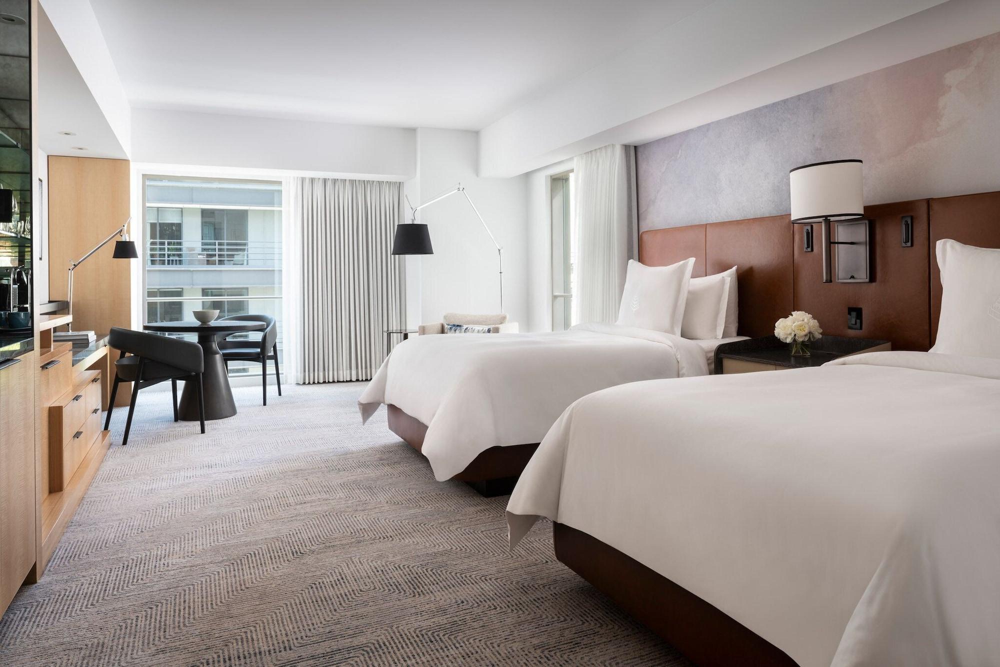 Four Seasons Hotel Seattle Exterior photo